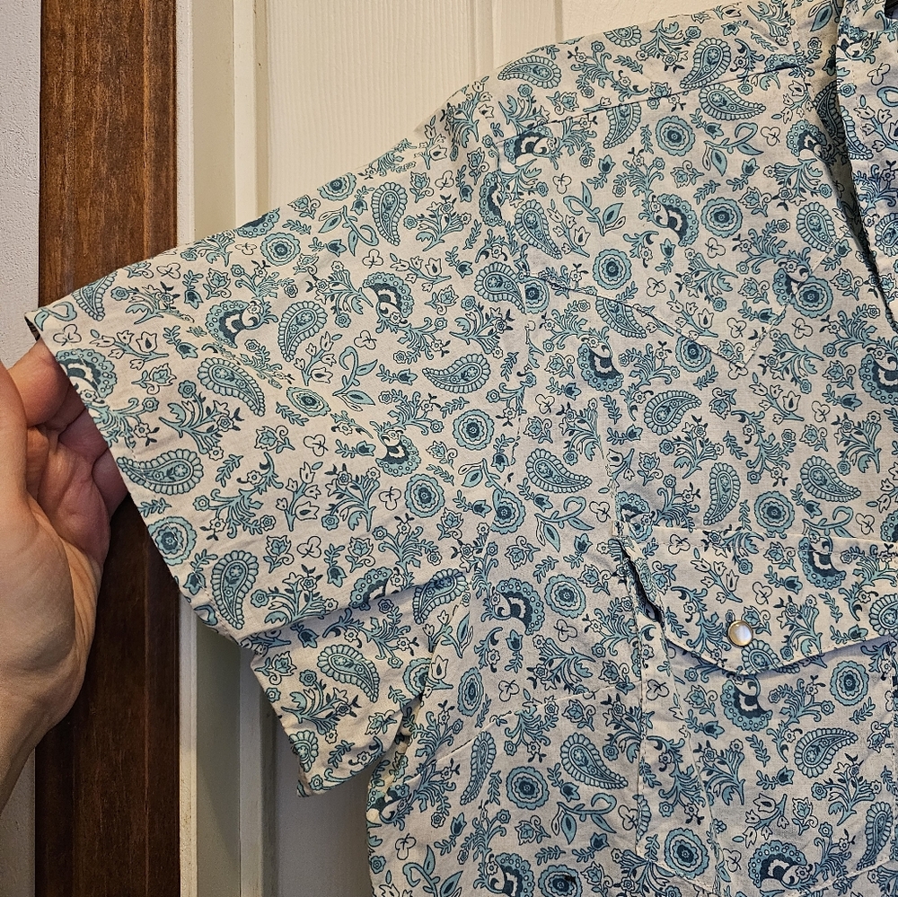 Wrangler Women's Floral Paisley Button-Up Shirt - XXL - Picture 3 of 7